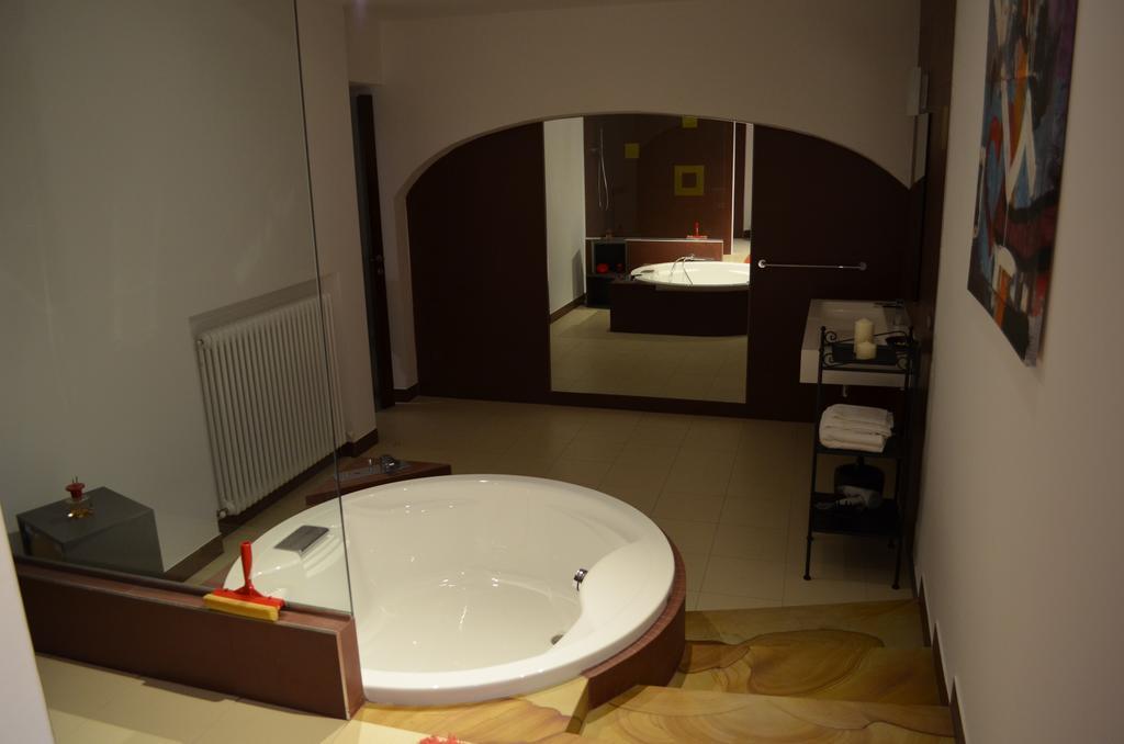 La Residenza Piacentina Bed & Breakfast Vigolzone Ruang foto